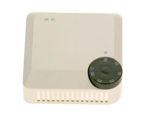 Weißer Thermostat mit temperaturregelbarem Drehknopf und Belüftungsschlitzen, hergestellt von Bosch.